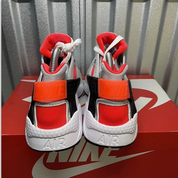 Nike Air Huarache Icons Infrared DX4259-100 Men’s Shoes NEW - Picture 3 of 5